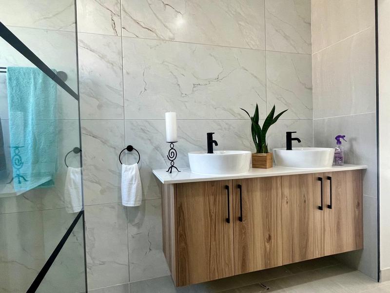 3 Bedroom Property for Sale in Reebok Western Cape